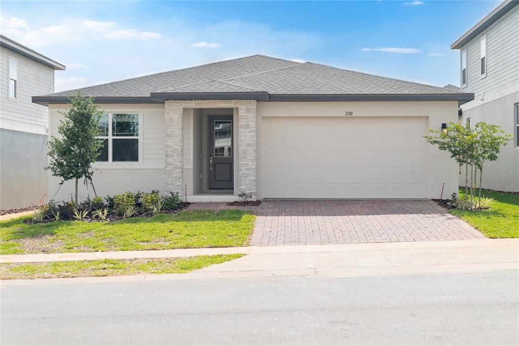 Recently Sold: $460,000 (4 beds, 3 baths, 2185 Square Feet)