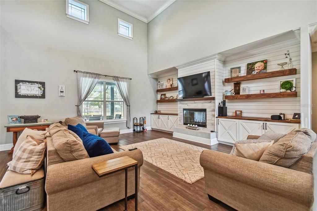 Recently Sold: $1,445,000 (4 beds, 2 baths, 4506 Square Feet)