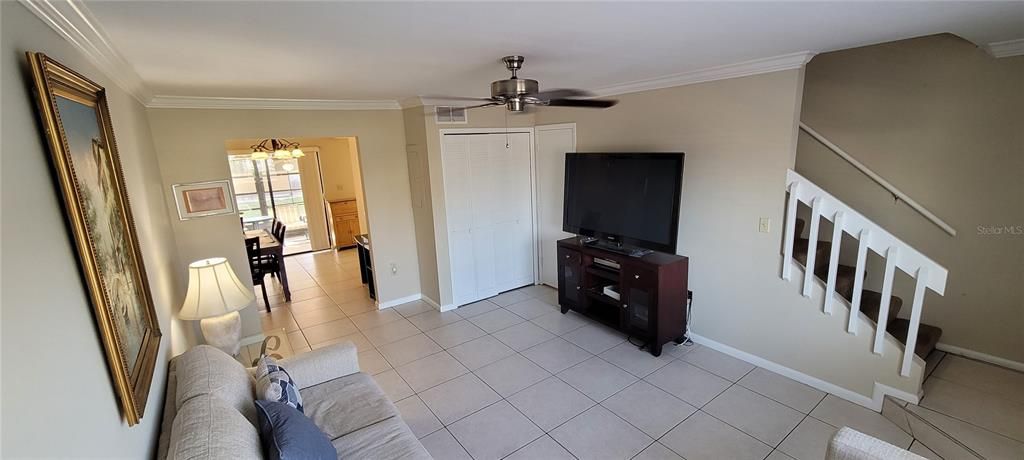 Recently Sold: $399,000 (2 beds, 1 baths, 1046 Square Feet)