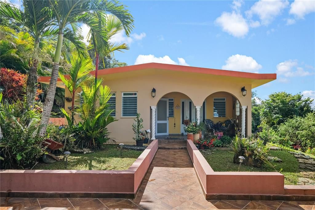 Vendido Recientemente: $200,000 (3 camas, 2 baños, 1742 Pies cuadrados)