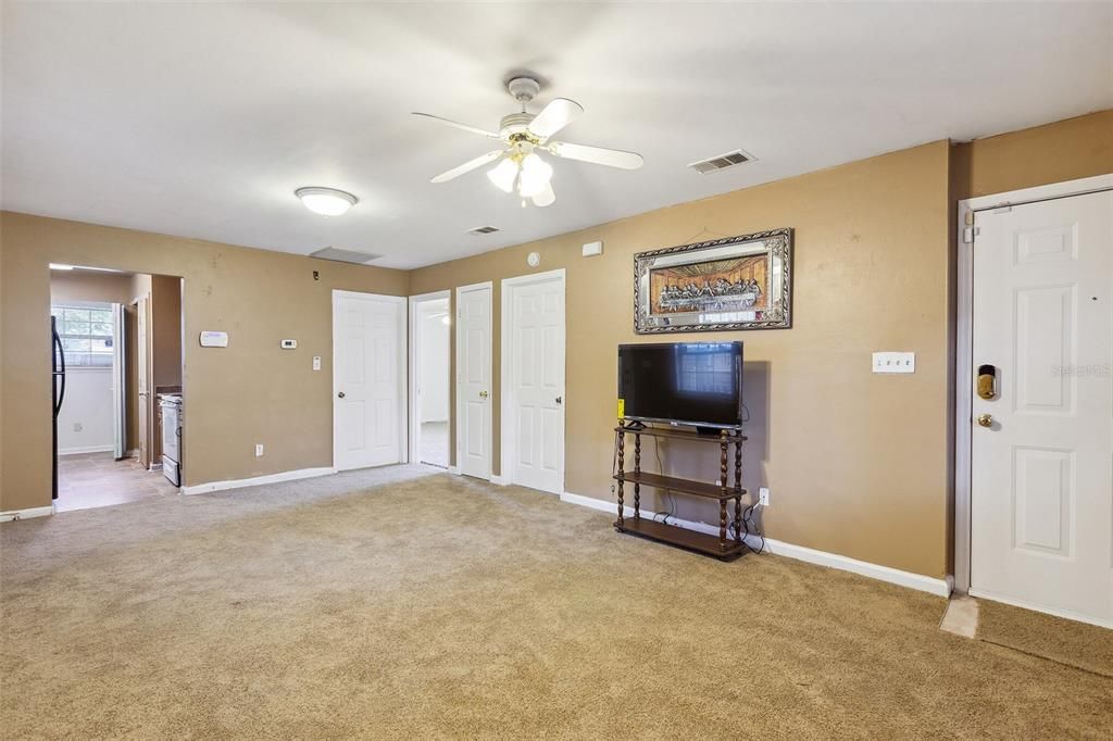 Recently Sold: $125,000 (2 beds, 1 baths, 870 Square Feet)