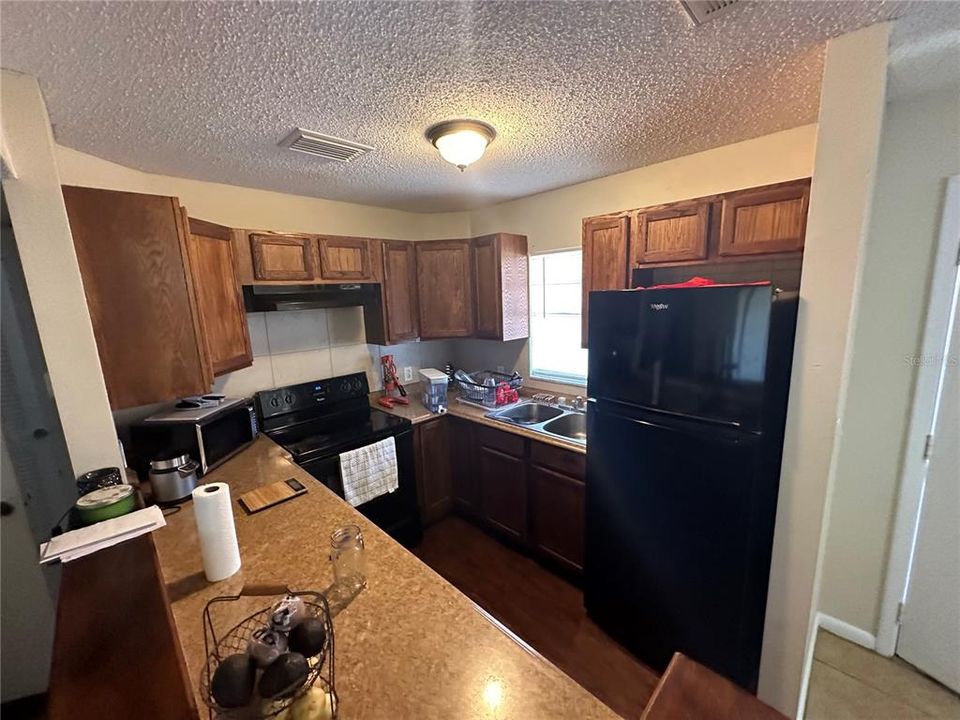 Recently Sold: $108,500 (1 beds, 1 baths, 708 Square Feet)