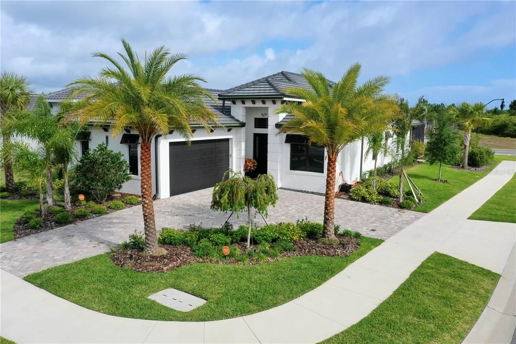 Recently Sold: $929,000 (3 beds, 2 baths, 2020 Square Feet)