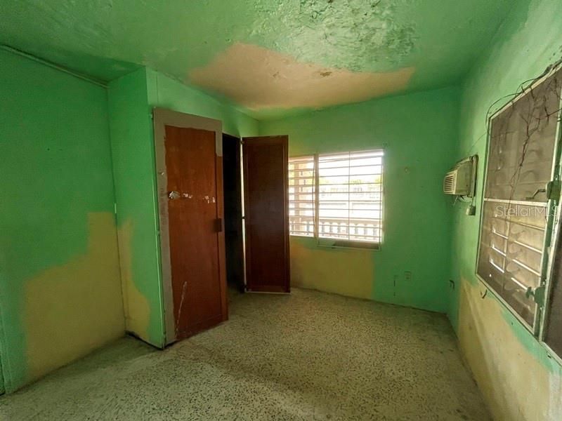 Vendido Recientemente: $38,000 (3 camas, 1 baños, 0 Pies cuadrados)