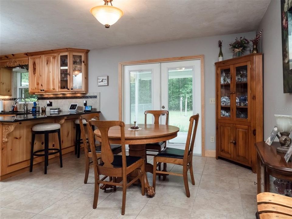 Dining area off kitchen