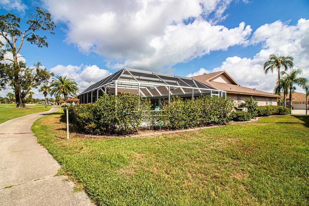 Recently Sold: $657,000 (3 beds, 2 baths, 2733 Square Feet)