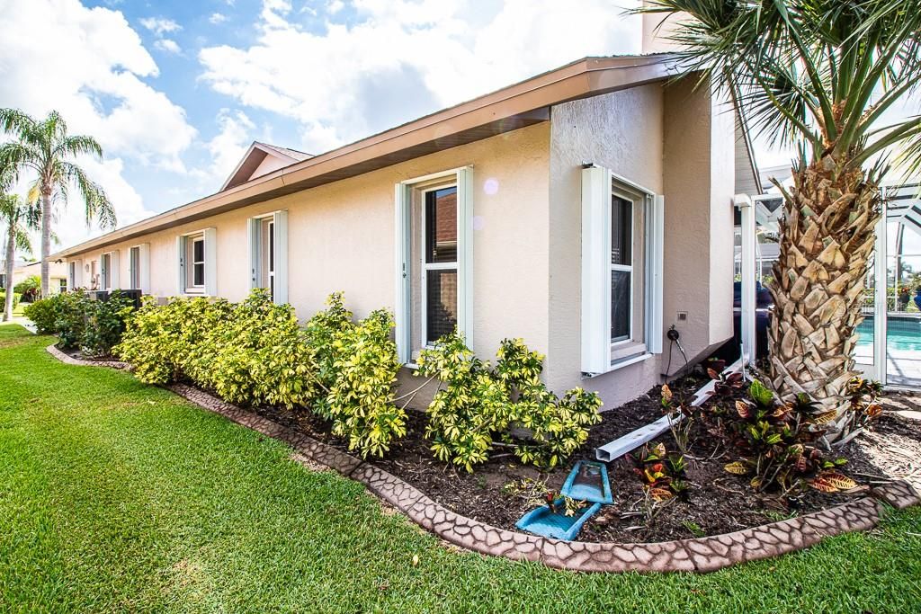 Recently Sold: $657,000 (3 beds, 2 baths, 2733 Square Feet)