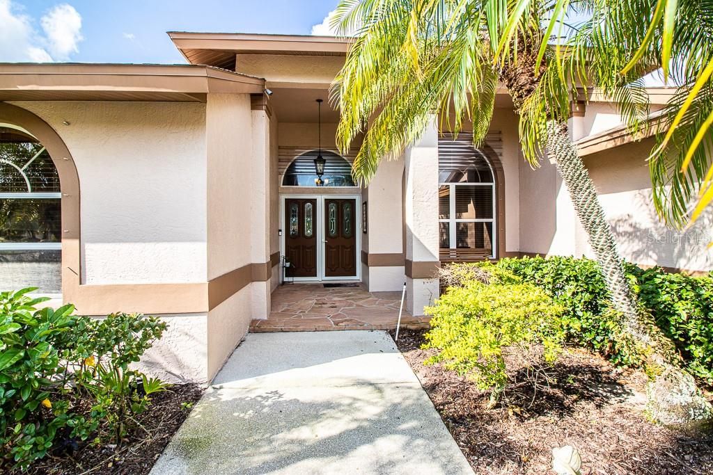 Recently Sold: $657,000 (3 beds, 2 baths, 2733 Square Feet)