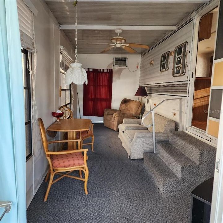 Recently Sold: $35,000 (2 beds, 1 baths, 303 Square Feet)