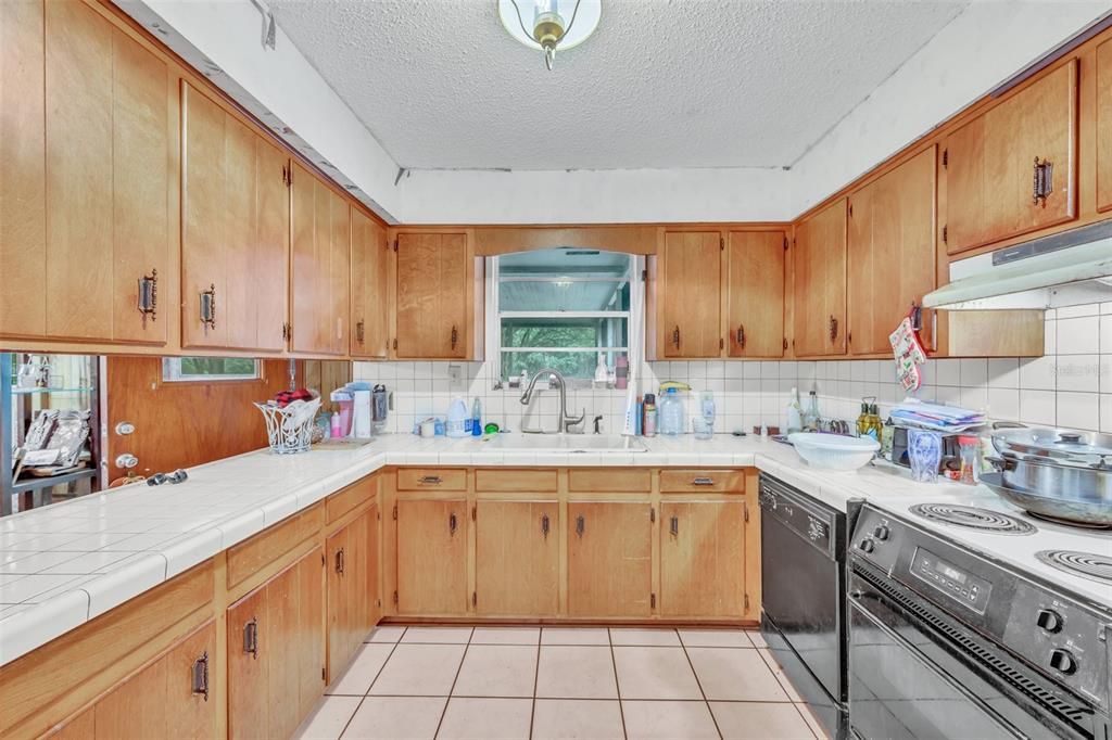 Recently Sold: $297,600 (3 beds, 2 baths, 1248 Square Feet)