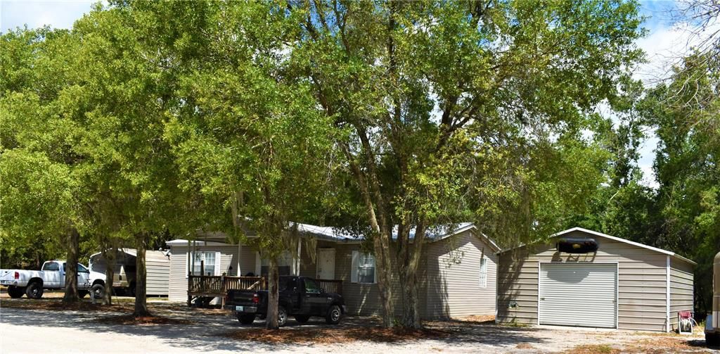 Recently Sold: $320,000 (3 beds, 2 baths, 1512 Square Feet)