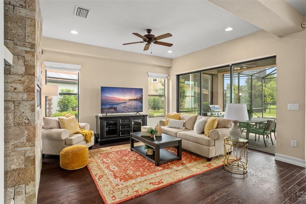 Recently Sold: $1,150,000 (4 beds, 3 baths, 3742 Square Feet)