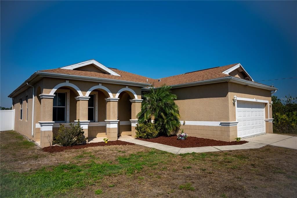 Vendido Recientemente: $330,000 (3 camas, 2 baños, 1785 Pies cuadrados)