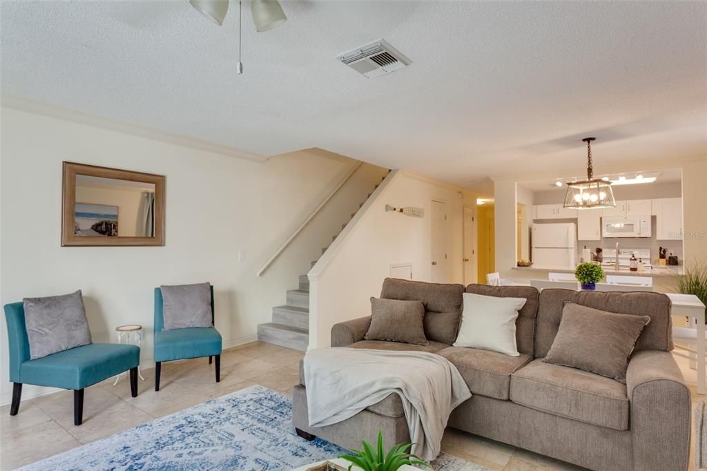 Recently Sold: $735,000 (3 beds, 2 baths, 1570 Square Feet)