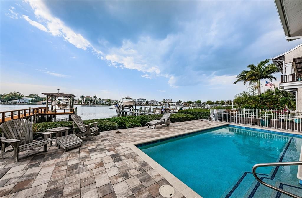 Recently Sold: $2,150,000 (4 beds, 3 baths, 3626 Square Feet)