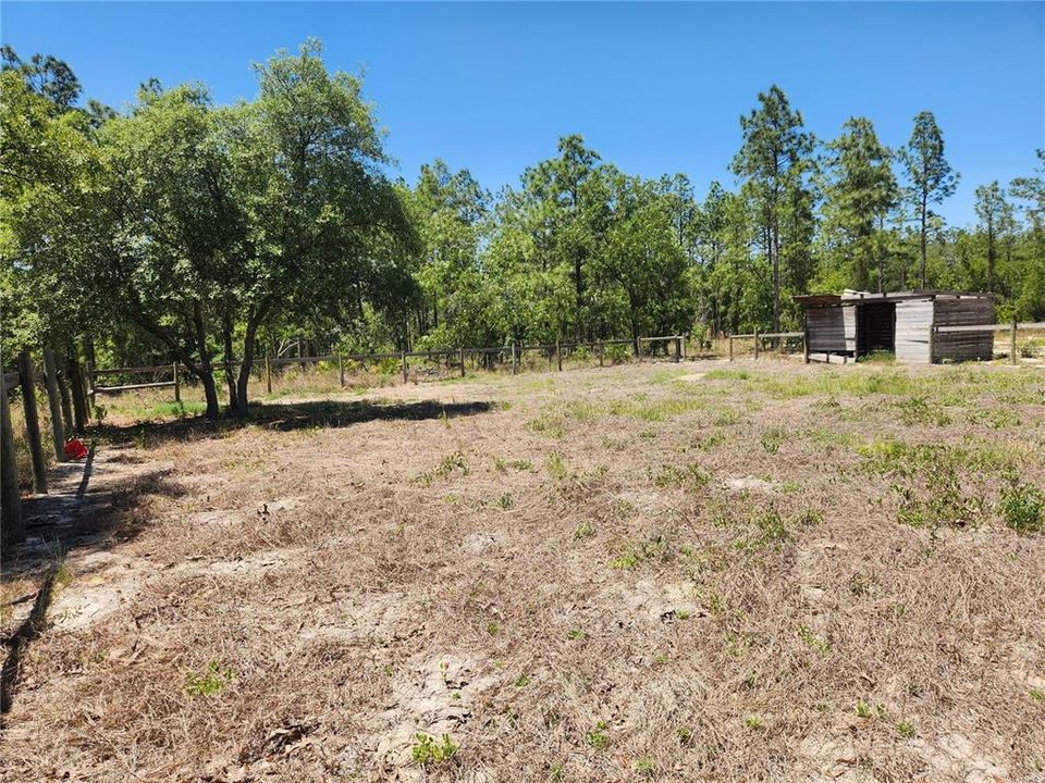 Недавно продано: $44,500 (0.99 acres)