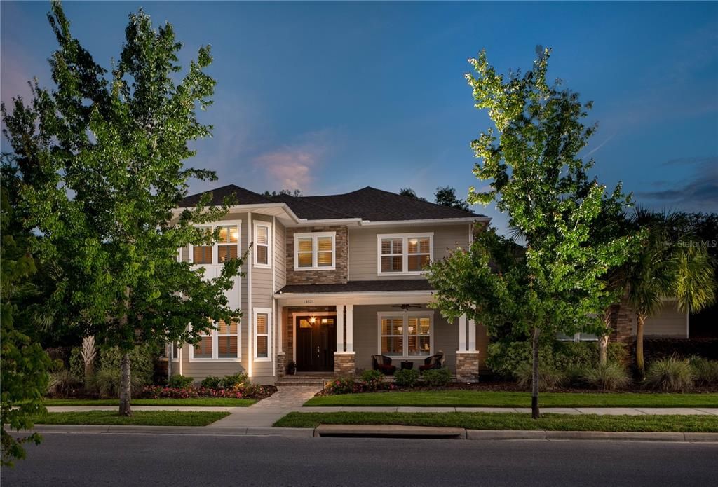 Recently Sold: $1,550,000 (5 beds, 4 baths, 5041 Square Feet)