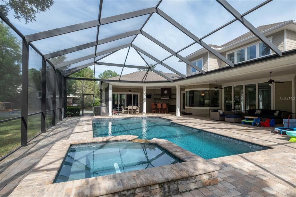 Recently Sold: $1,550,000 (5 beds, 4 baths, 5041 Square Feet)