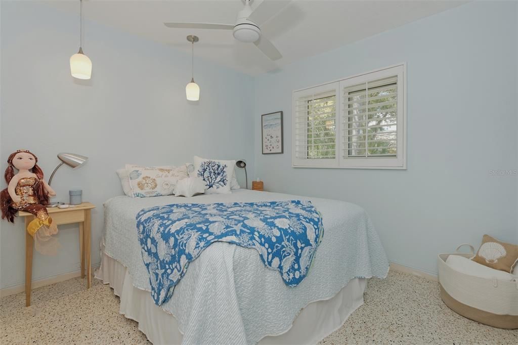 Recently Sold: $550,000 (3 beds, 1 baths, 1145 Square Feet)