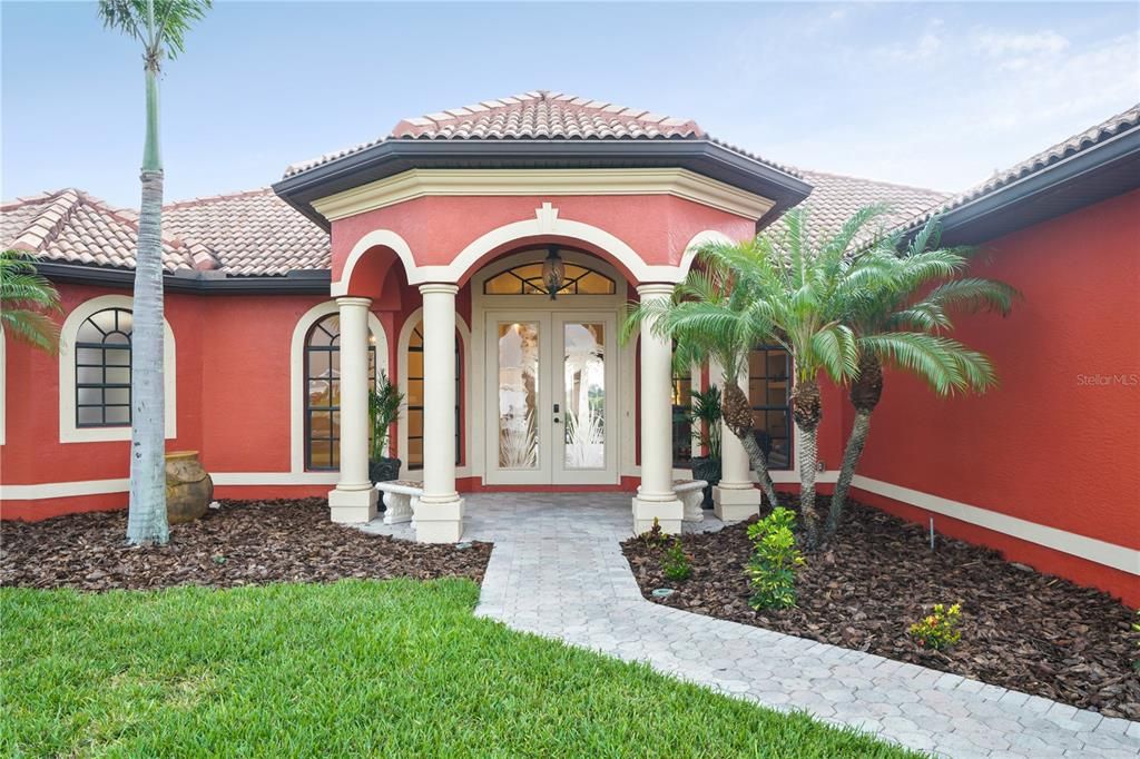 Recently Sold: $579,000 (4 beds, 3 baths, 2351 Square Feet)