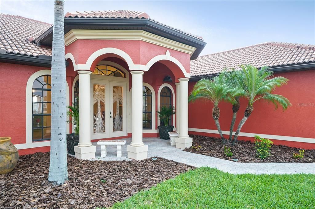 Recently Sold: $579,000 (4 beds, 3 baths, 2351 Square Feet)