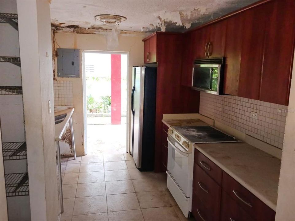 Vendido Recientemente: $75,000 (3 camas, 2 baños, 1030 Pies cuadrados)