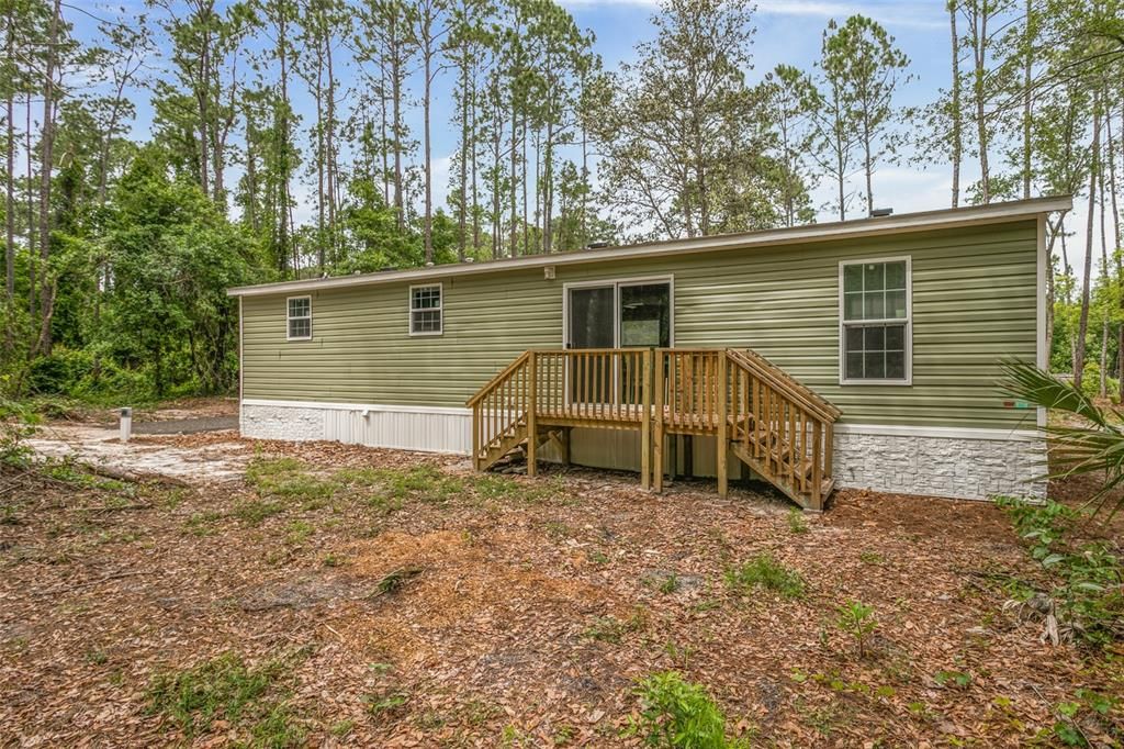 Recently Sold: $249,000 (3 beds, 2 baths, 1323 Square Feet)