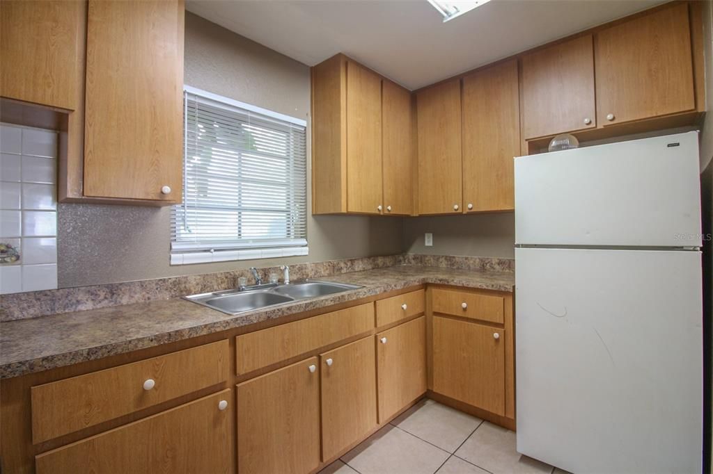 Recently Rented: $1,100 (2 beds, 1 baths, 754 Square Feet)