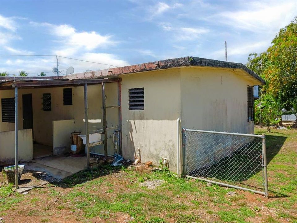 Vendido Recientemente: $35,000 (2 camas, 2 baños, 1031 Pies cuadrados)