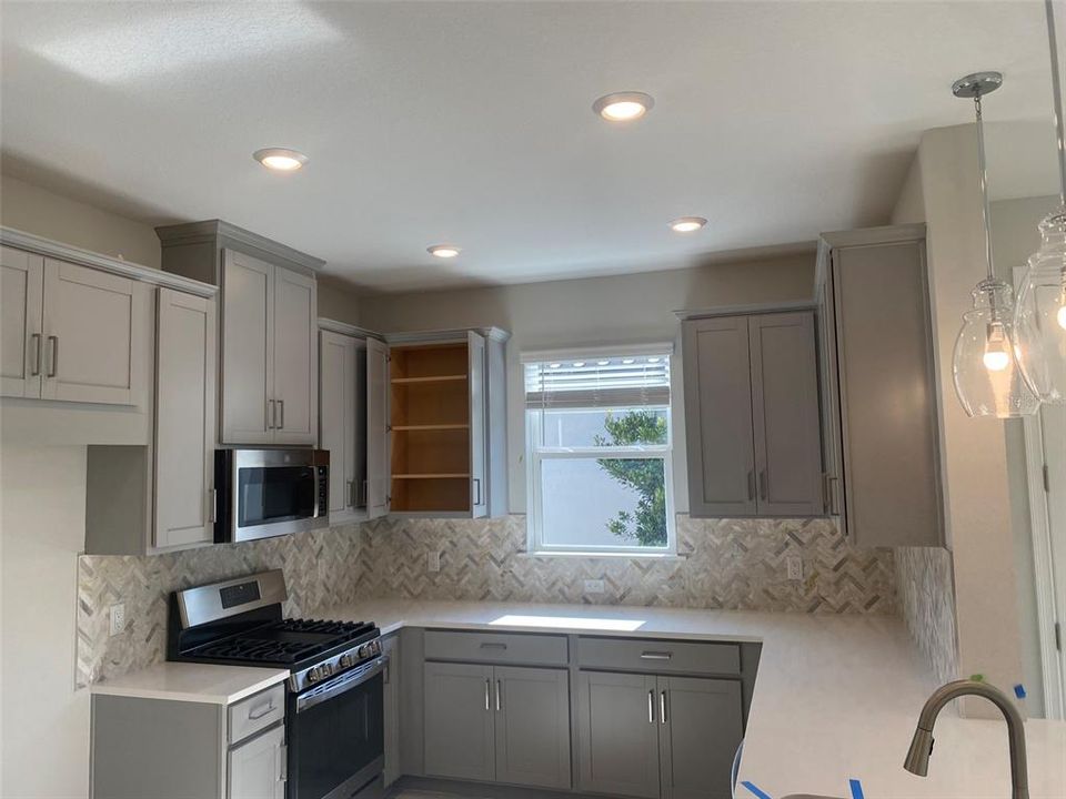 Recently Sold: $552,010 (2 beds, 2 baths, 1533 Square Feet)