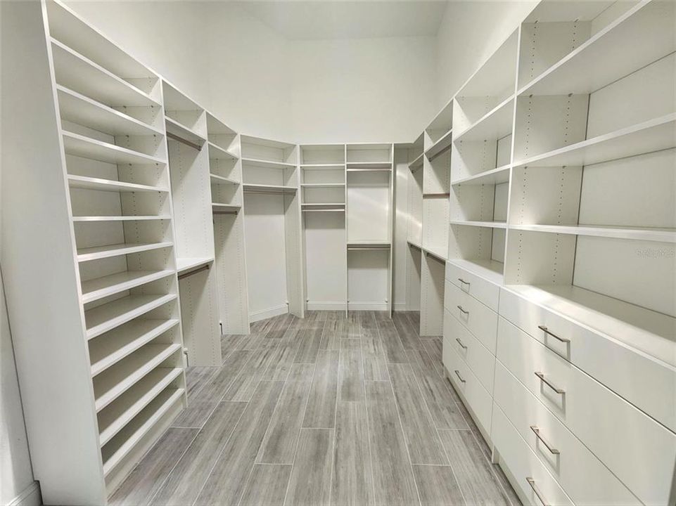 Walk-in closet