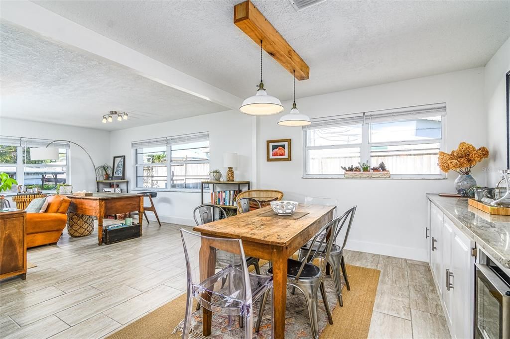 Recently Sold: $685,000 (3 beds, 2 baths, 1560 Square Feet)