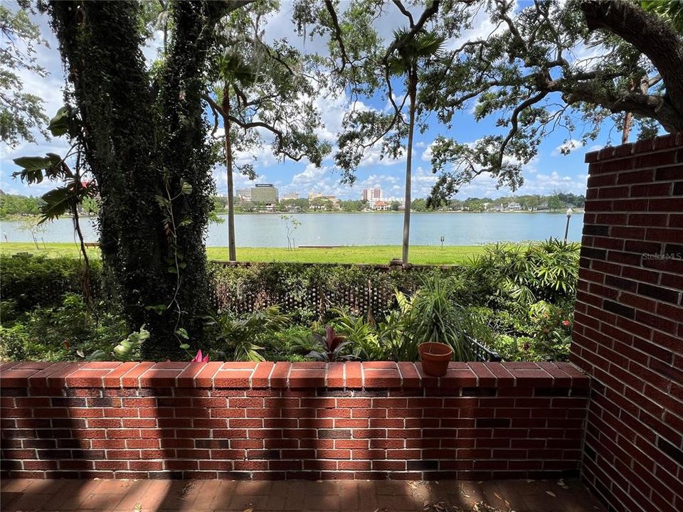 Recently Sold: $675,000 (3 beds, 2 baths, 2854 Square Feet)