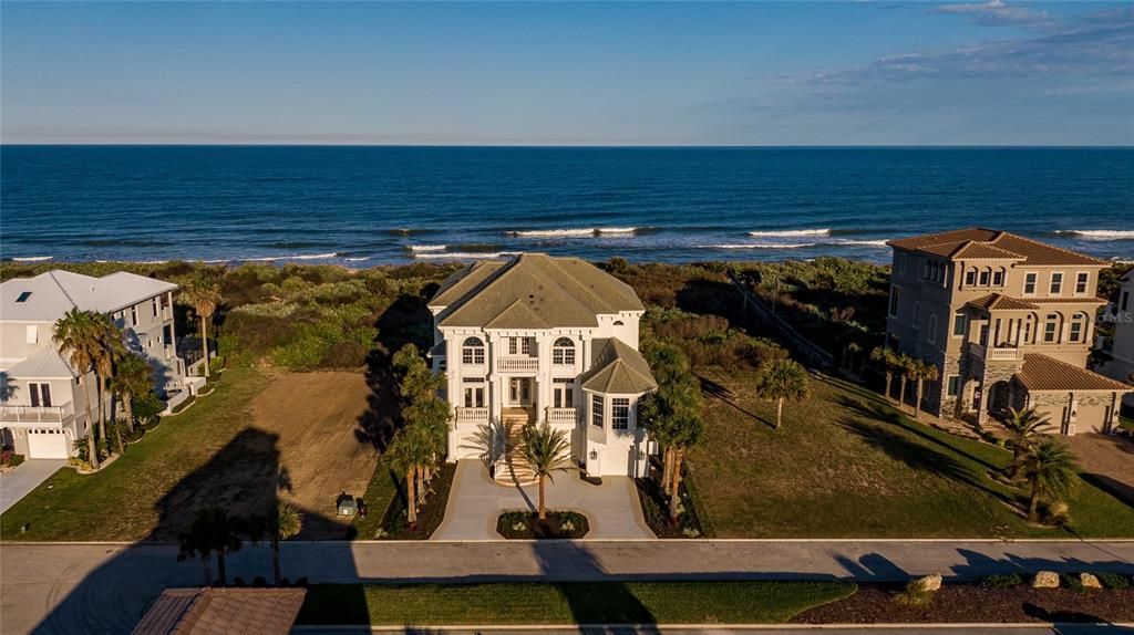 Recently Sold: $4,799,700 (5 beds, 6 baths, 7180 Square Feet)