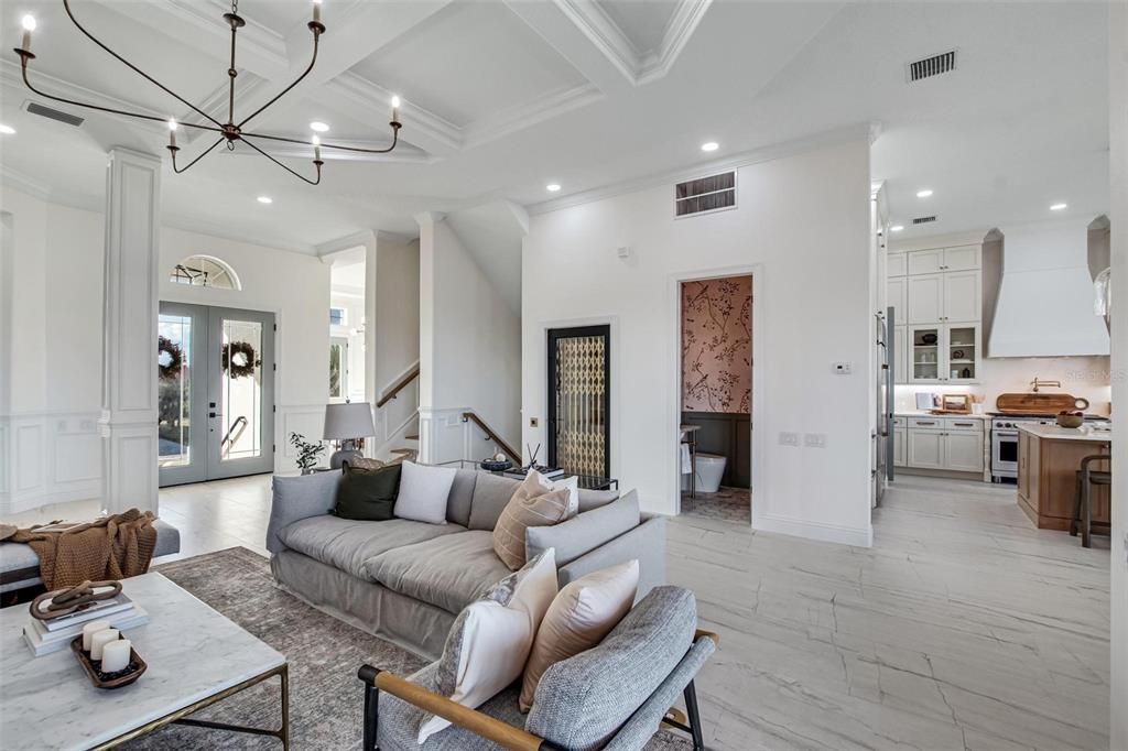 Recently Sold: $4,799,700 (5 beds, 6 baths, 7180 Square Feet)