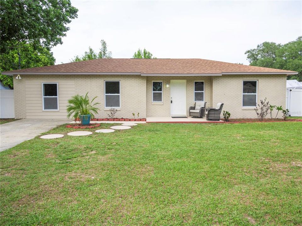 Recently Sold: $249,900 (4 beds, 1 baths, 1364 Square Feet)
