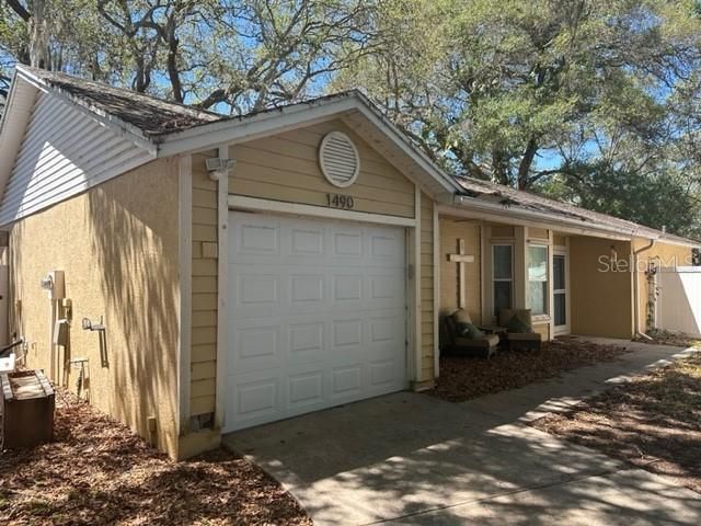 One Car Garage and Driveway!