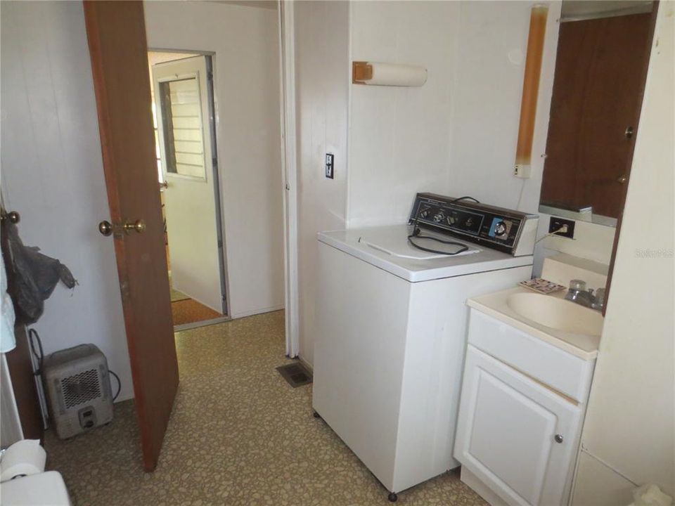 Recently Sold: $75,000 (2 beds, 1 baths, 768 Square Feet)