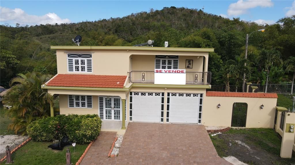 Vendido Recientemente: $255,000 (4 camas, 2 baños, 3020 Pies cuadrados)