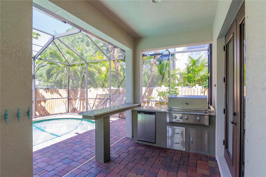 Outdoor Kitchen