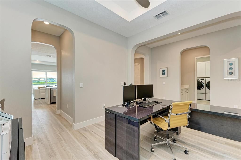 Active With Contract: $1,150,000 (3 beds, 3 baths, 2389 Square Feet)