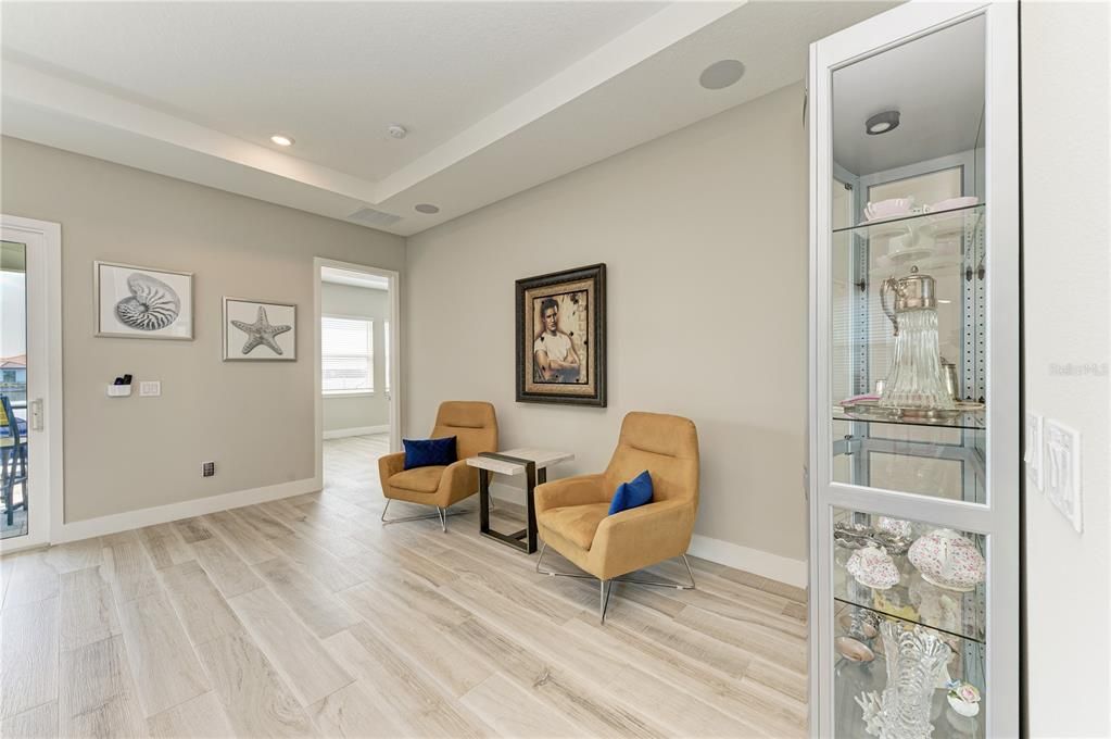 Active With Contract: $1,150,000 (3 beds, 3 baths, 2389 Square Feet)