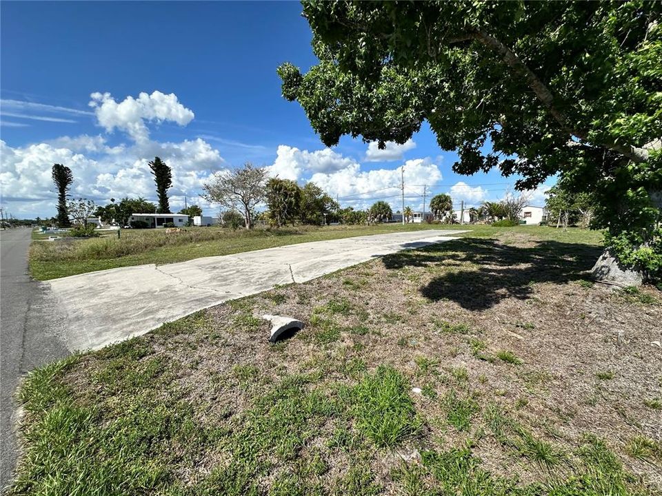 For Sale: $24,000 (0.18 acres)