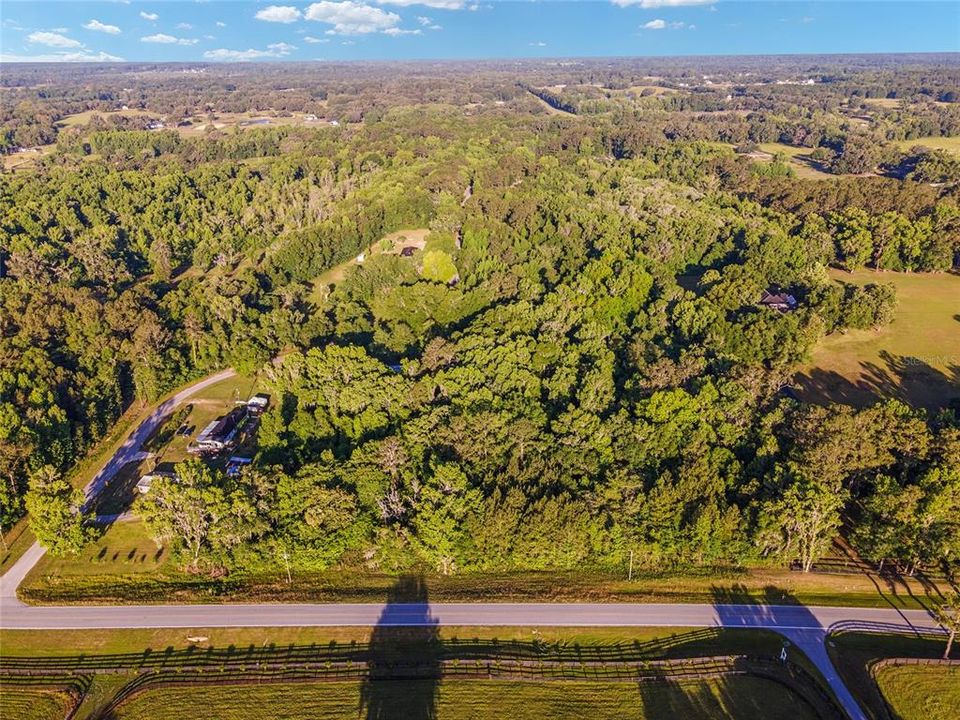 На продажу: $324,900 (9.13 acres)