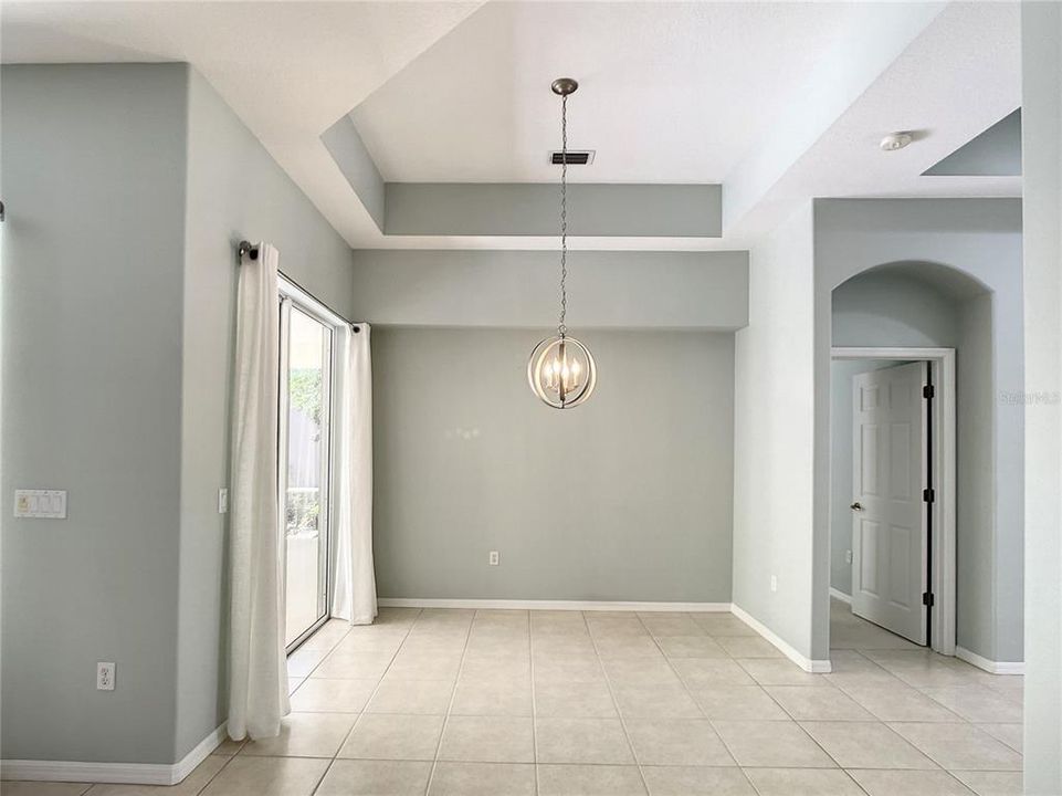 Recently Sold: $700,000 (2 beds, 2 baths, 1710 Square Feet)