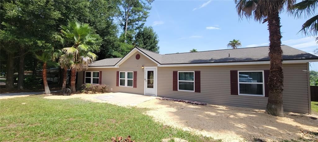 Recently Rented: $2,075 (4 beds, 2 baths, 1701 Square Feet)