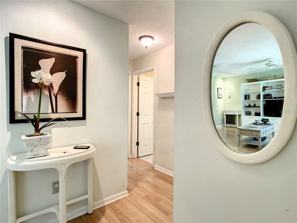 Activo con contrato: $595,000 (5 camas, 3 baños, 2490 Pies cuadrados)