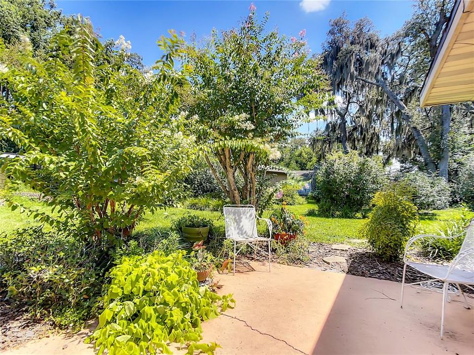 Activo con contrato: $595,000 (5 camas, 3 baños, 2490 Pies cuadrados)