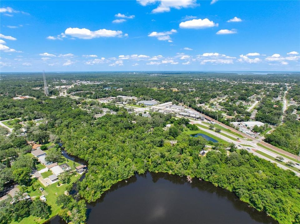 Activo con contrato: $595,000 (5 camas, 3 baños, 2490 Pies cuadrados)