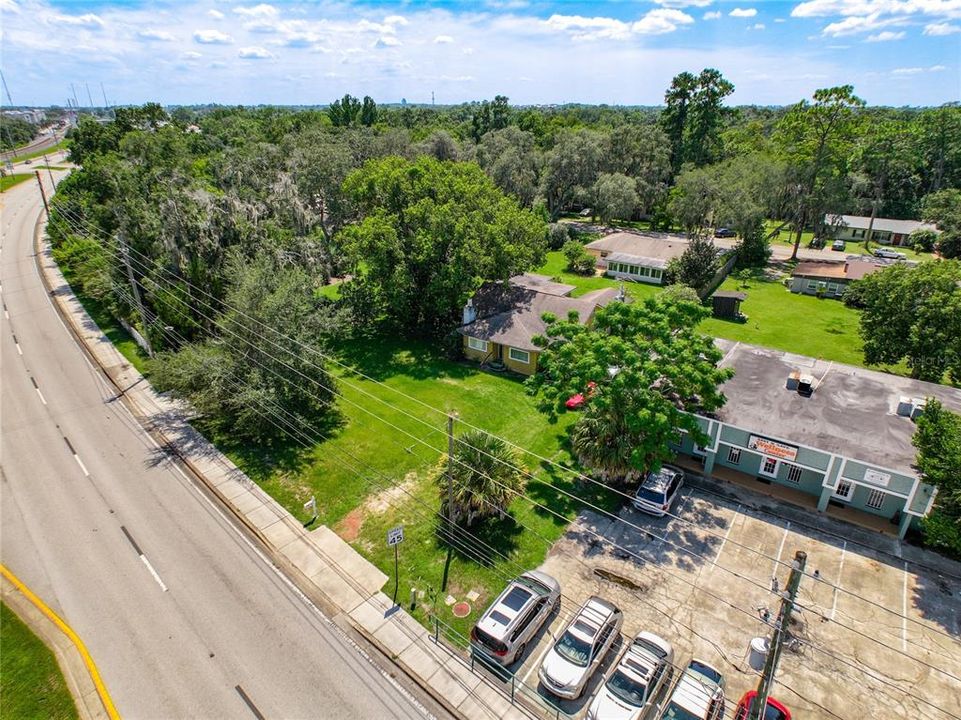 Activo con contrato: $595,000 (5 camas, 3 baños, 2490 Pies cuadrados)